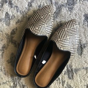 Pointed slip-ons